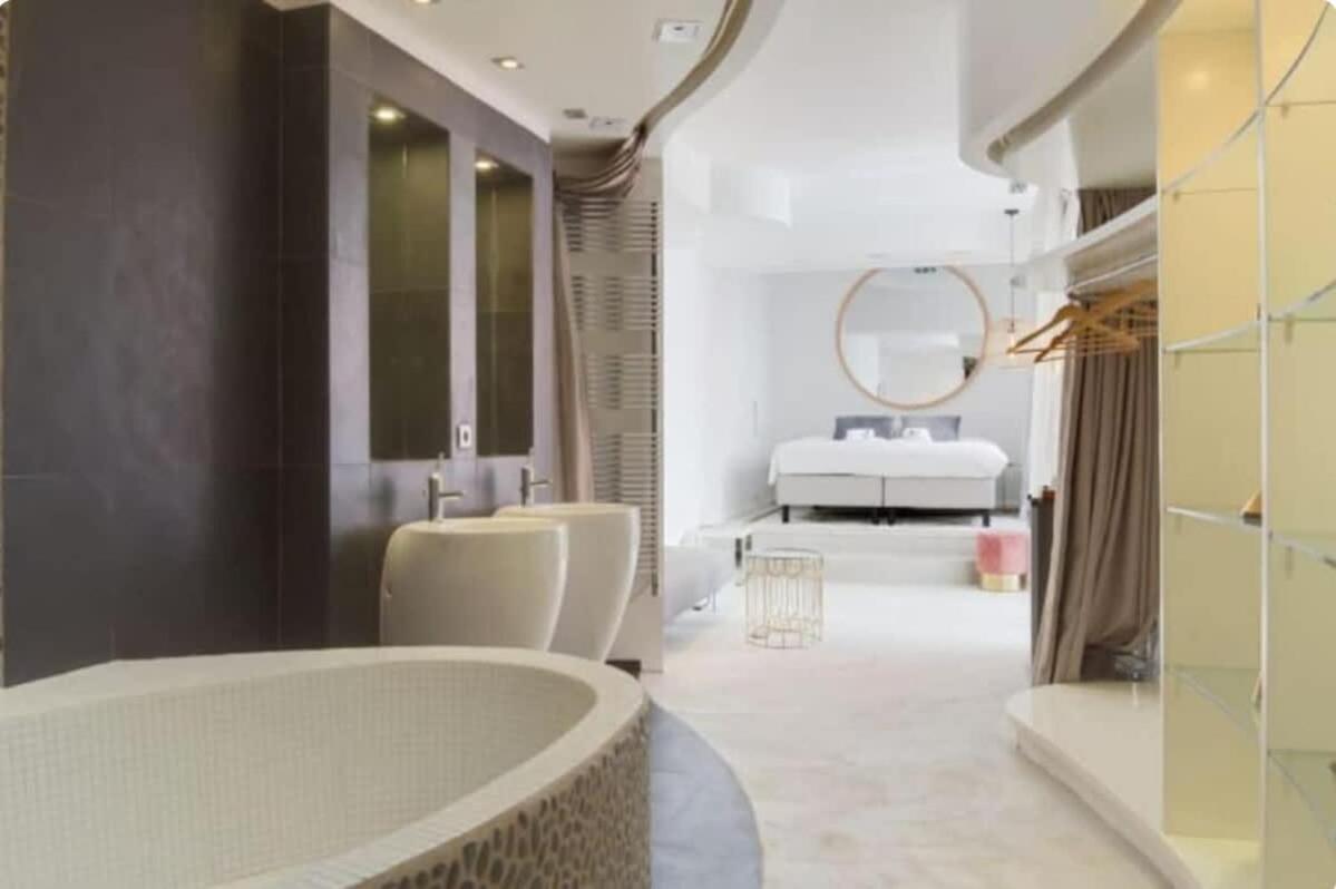 Magnifique Appartement Parisien - Marais Экстерьер фото